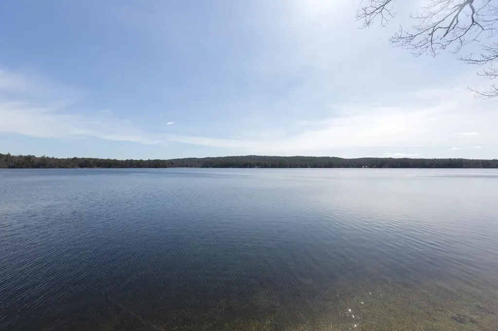 2 Charlie Lane Deerfield NH 03037