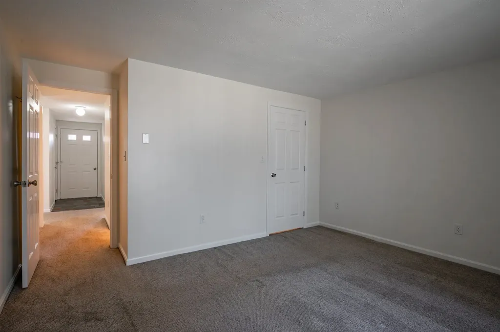 3 Essex Green Drive Merrimack NH 03054