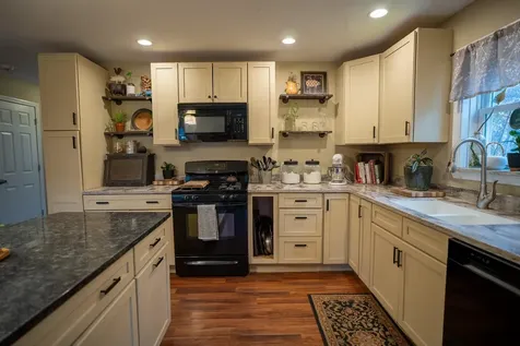 381 Lackey Hill Road St. Johnsbury VT 05819
