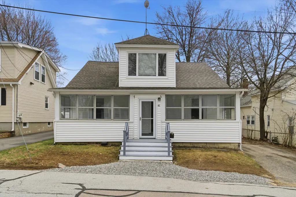 41 Dewey Street Manchester NH 03103