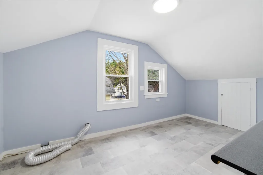 41 Dewey Street Manchester NH 03103