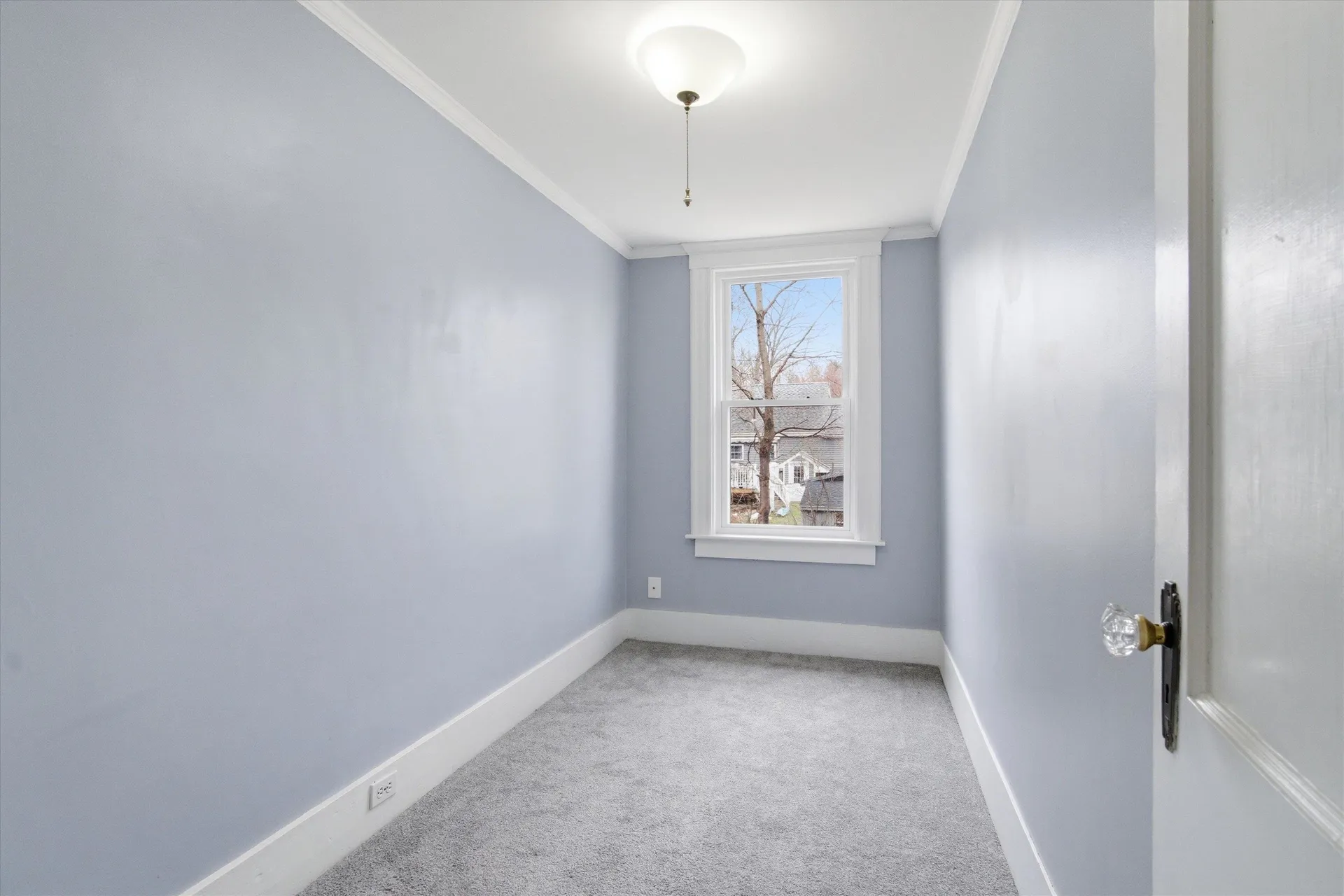41 Dewey Street Manchester NH 03103