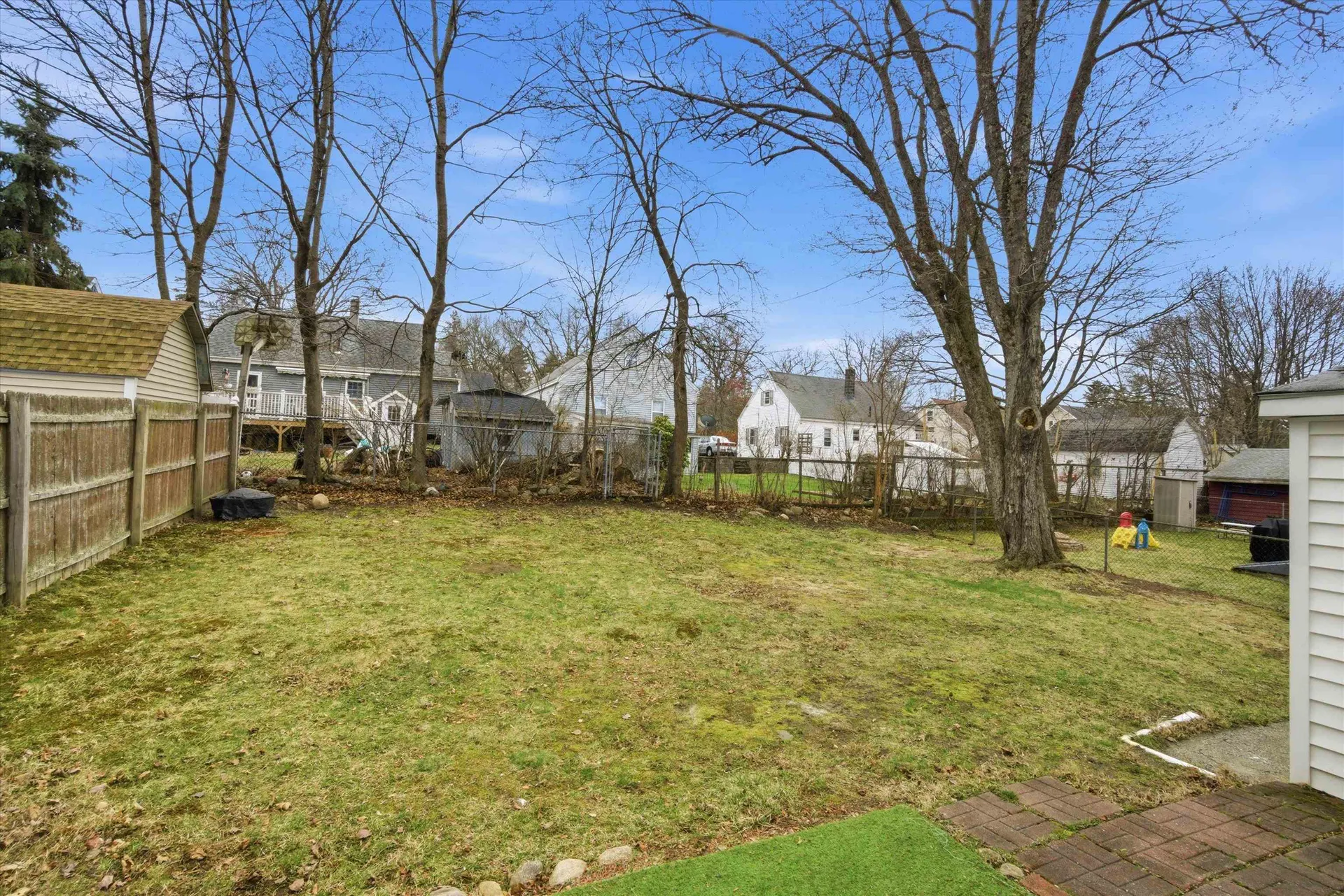 41 Dewey Street Manchester NH 03103