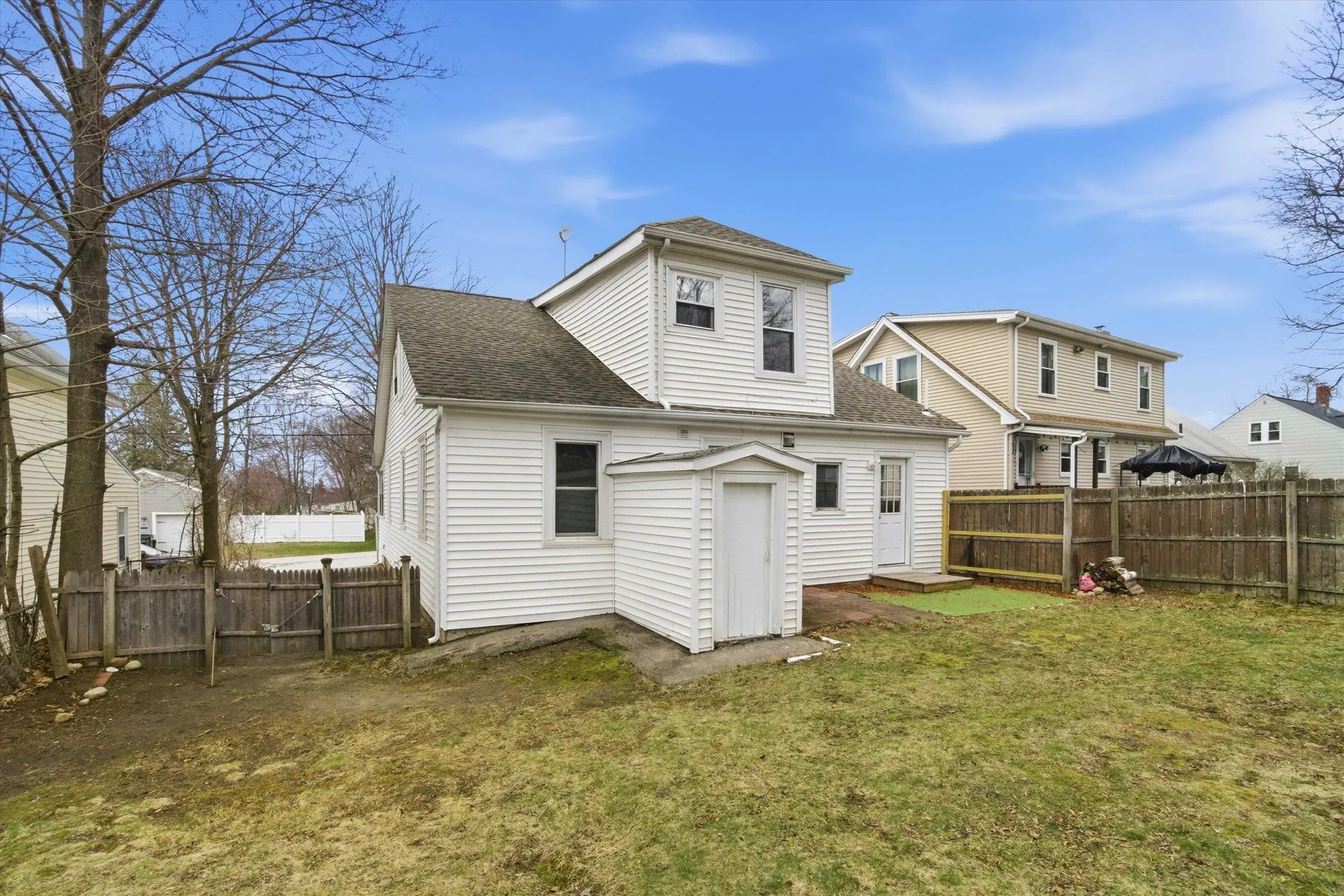 41 Dewey Street Manchester NH 03103