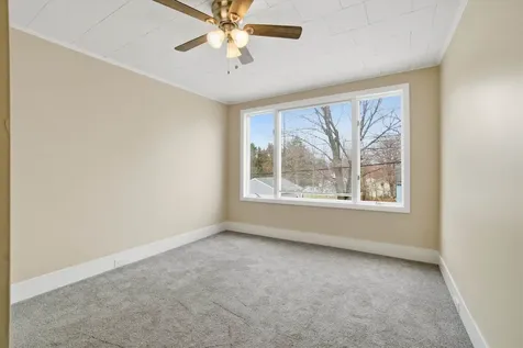 41 Dewey Street Manchester NH 03103