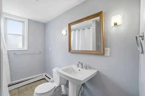 41 Dewey Street Manchester NH 03103