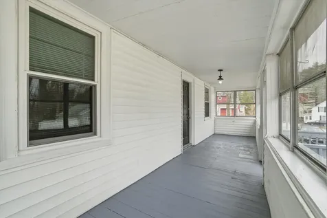 41 Dewey Street Manchester NH 03103