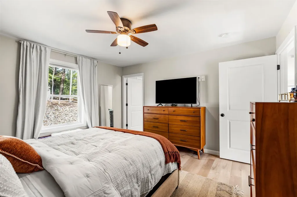 38 Peacham Road Barnstead NH 03225