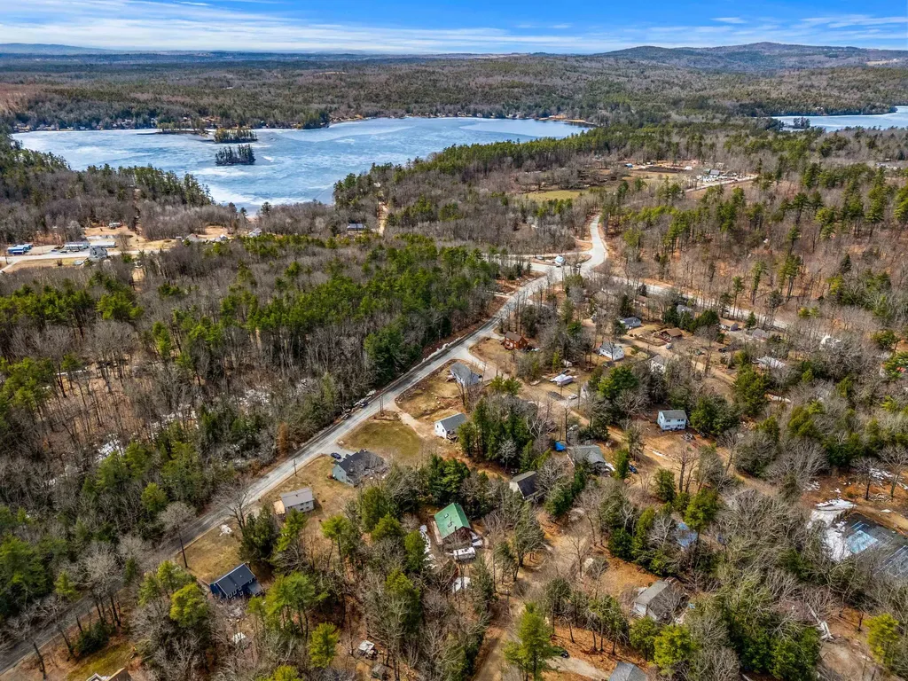38 Peacham Road Barnstead NH 03225