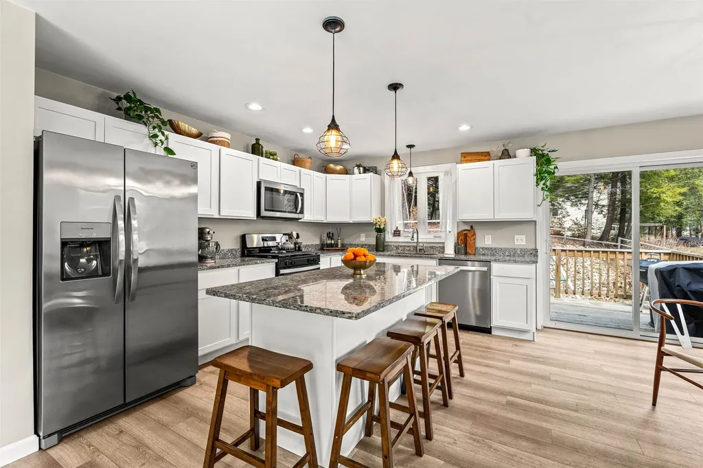 38 Peacham Road Barnstead NH 03225