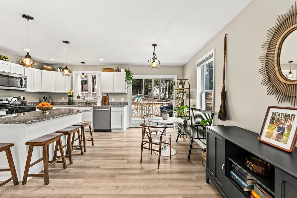 38 Peacham Road Barnstead NH 03225