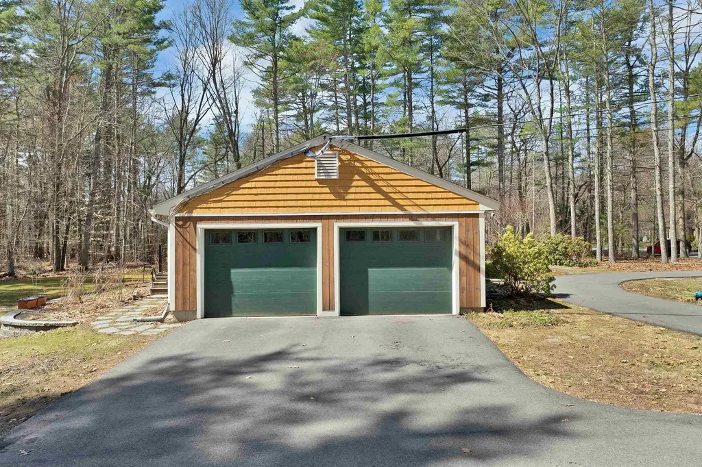 50 James Farm Road Lee NH 03861