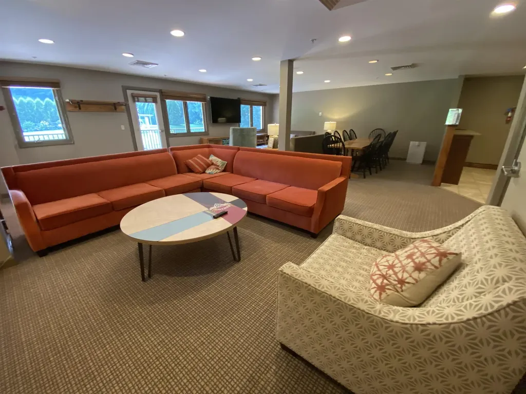 274/76QTR 4 Grand Summit Way Dover VT 05356