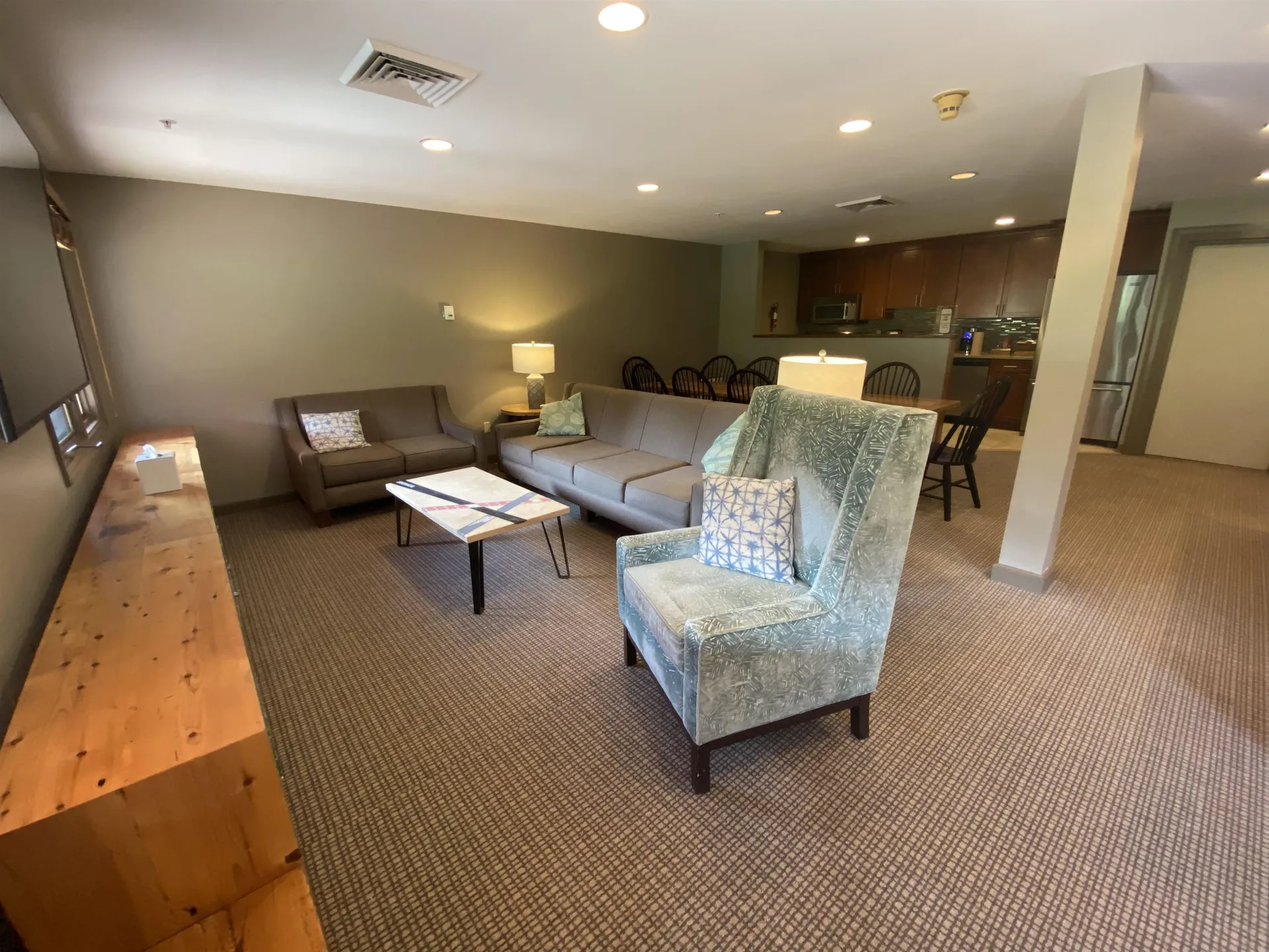 274/76QTR 4 Grand Summit Way Dover VT 05356