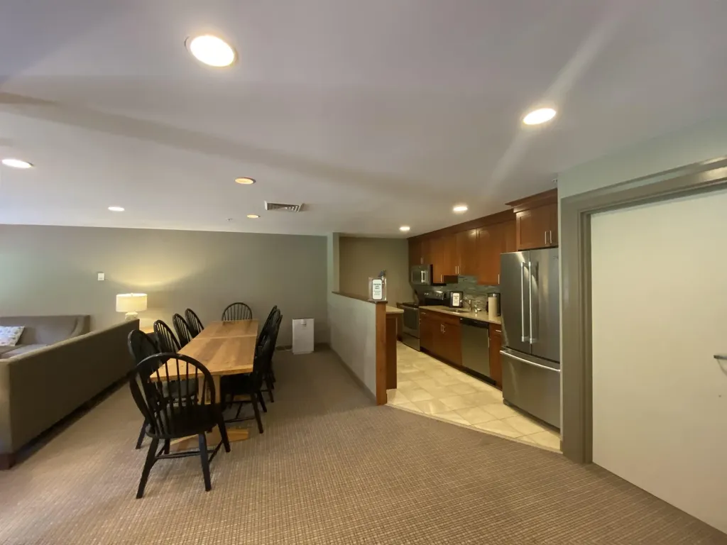 274/76QTR 1 Grand Summit Way Dover VT 05356