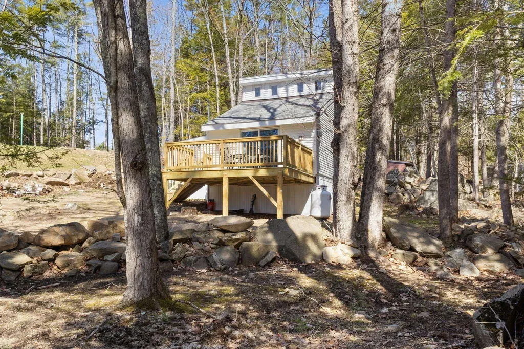 322 Long Shores Drive Barrington NH 03825