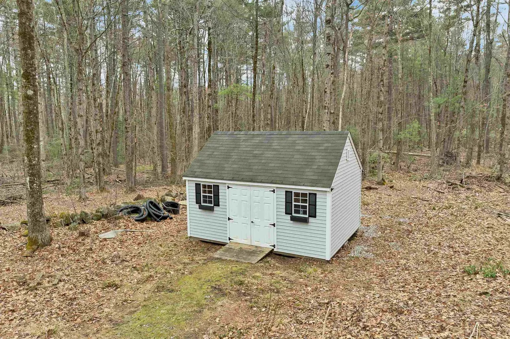 36 Wallingford Road Milford NH 03055