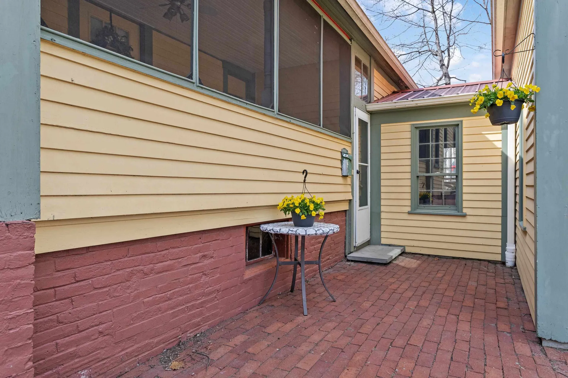 6 Lincoln Street Concord NH 03301