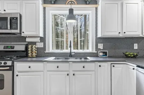 17 Lupine Lane Rochester NH 03868