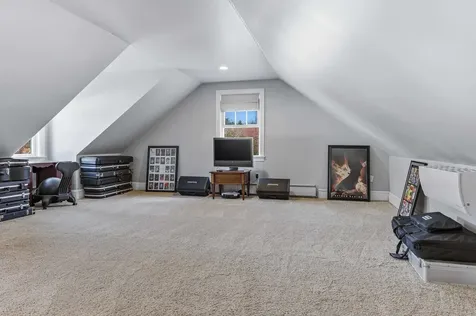 17 Lupine Lane Rochester NH 03868