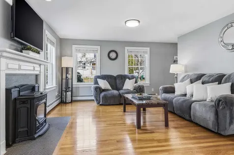 17 Lupine Lane Rochester NH 03868