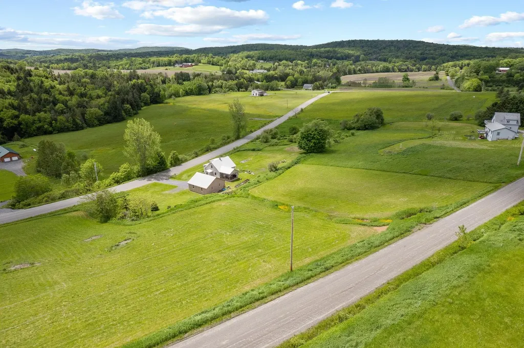 00 Upper Usle Road Barre Town VT 05641