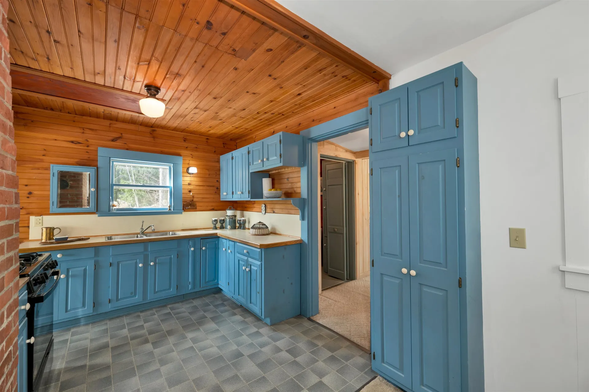 20 Boat Cove Road Alton NH 03810
