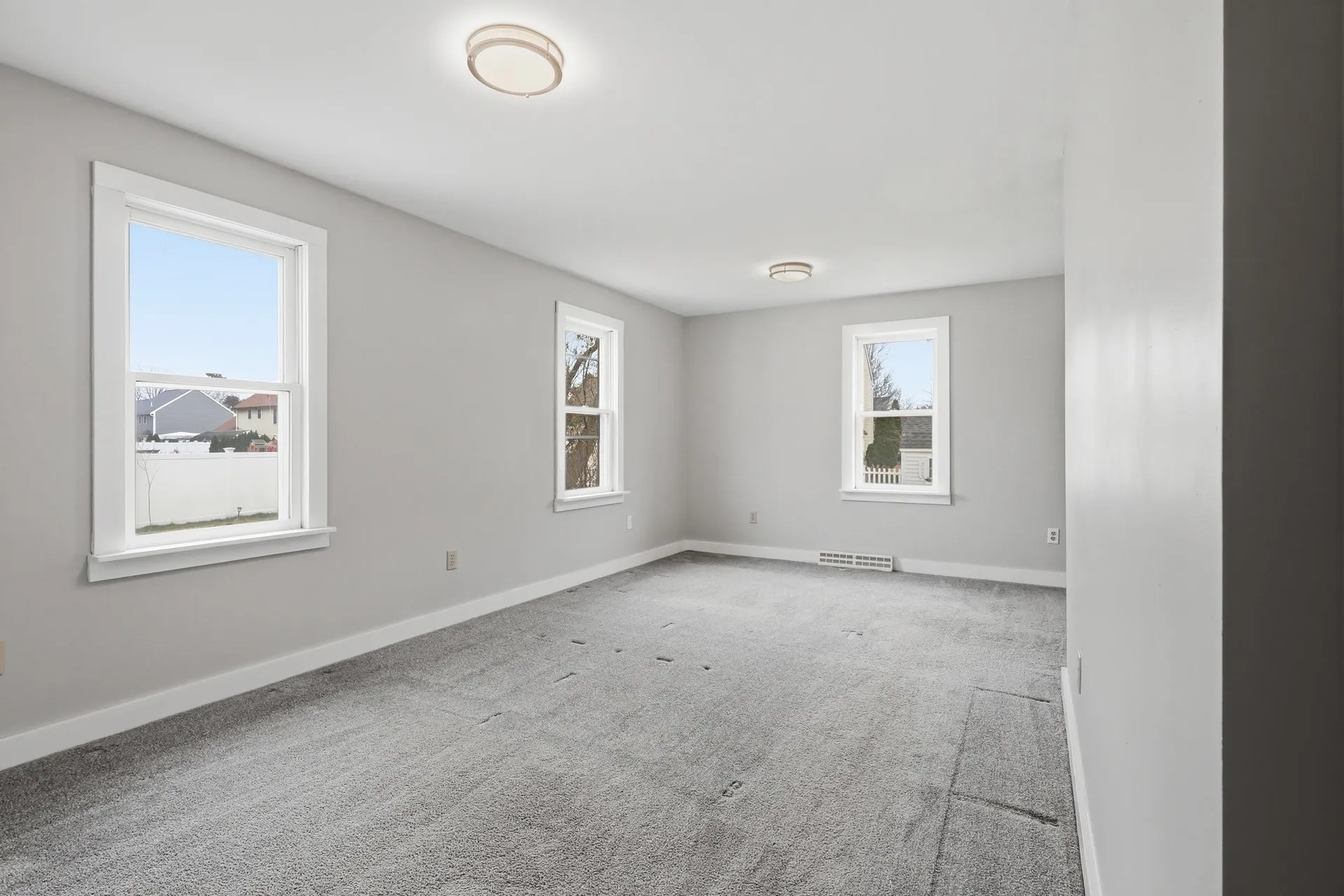 60 Pine Hill Road Nashua NH 03063