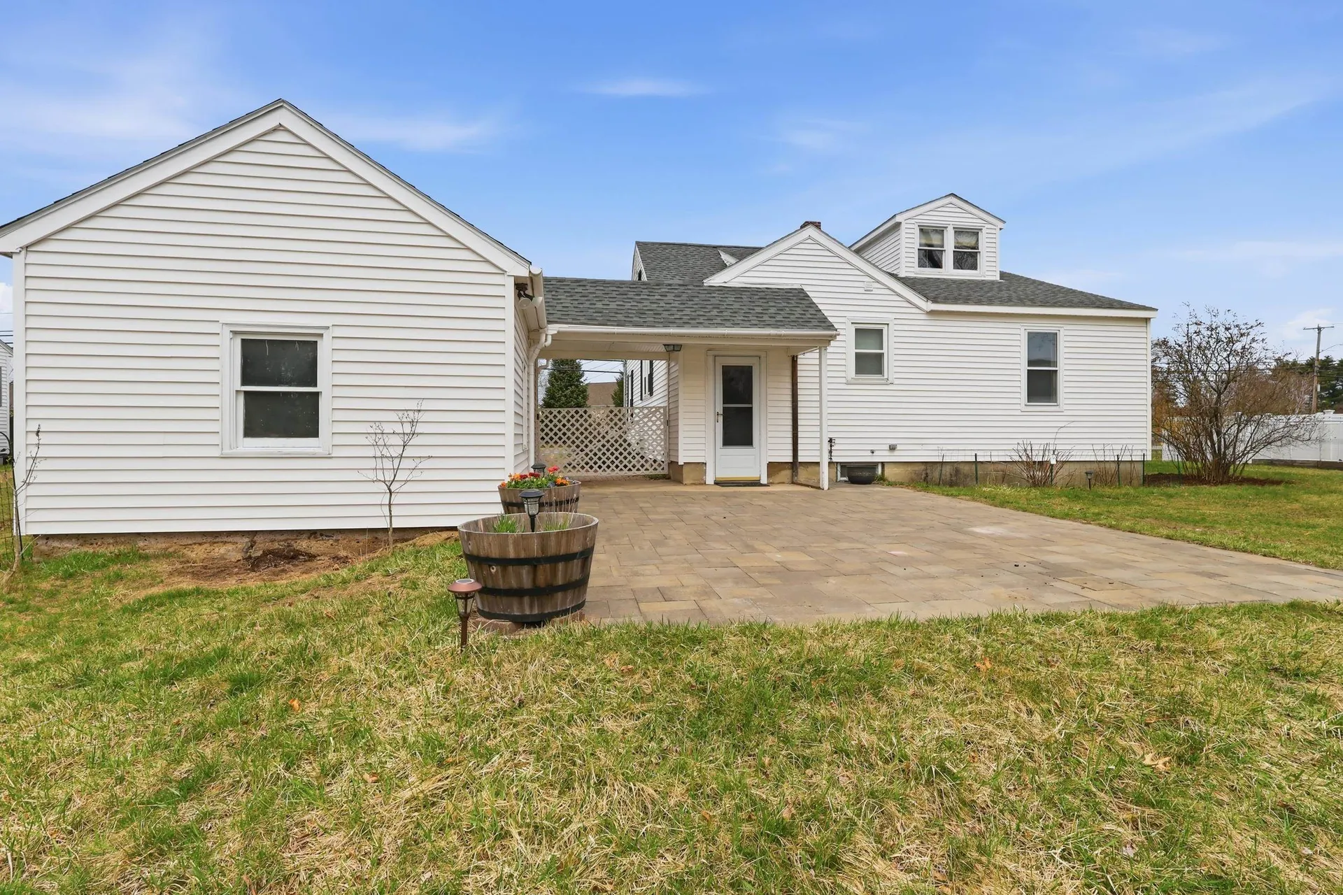 60 Pine Hill Road Nashua NH 03063