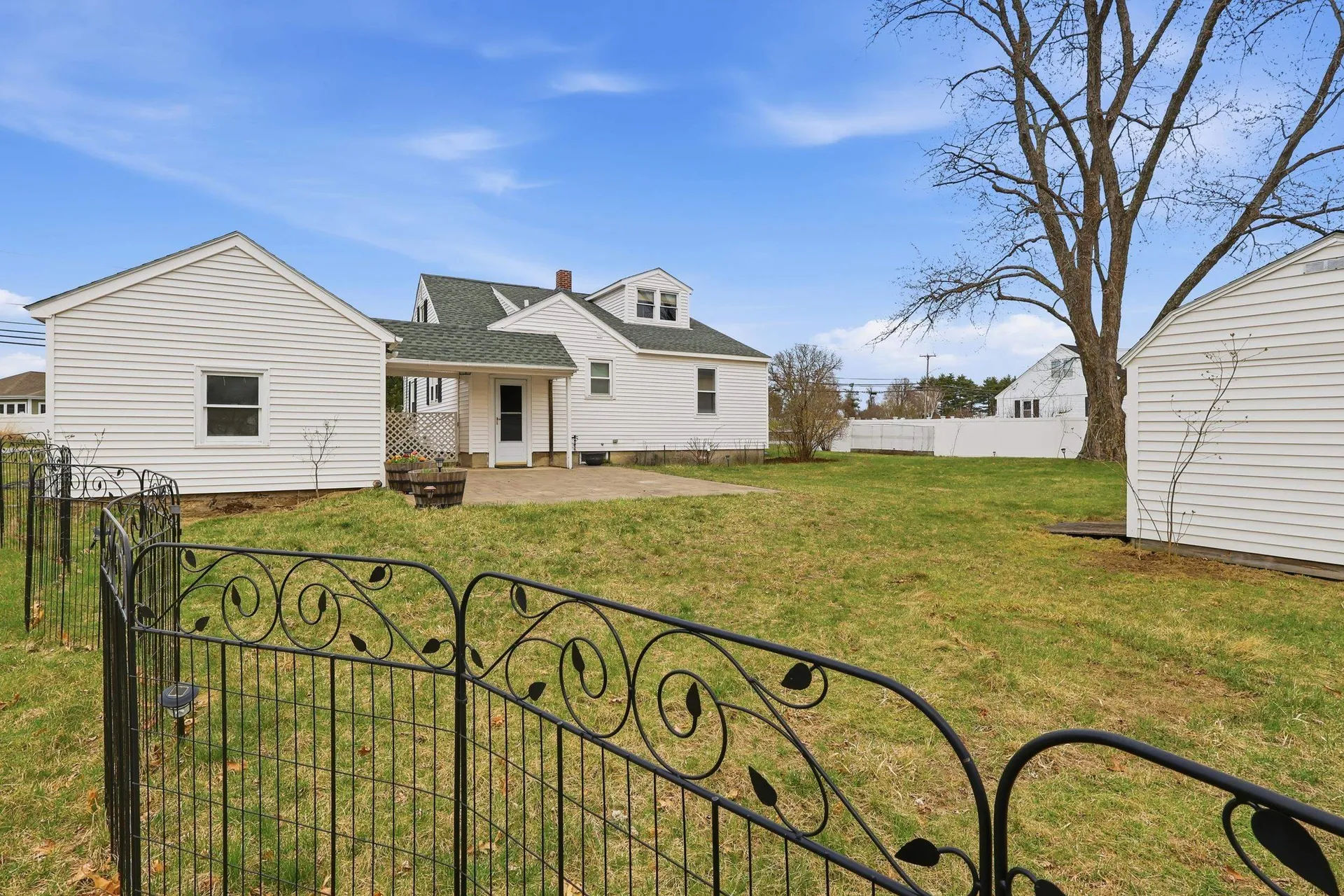 60 Pine Hill Road Nashua NH 03063