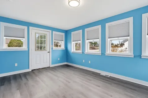 60 Pine Hill Road Nashua NH 03063