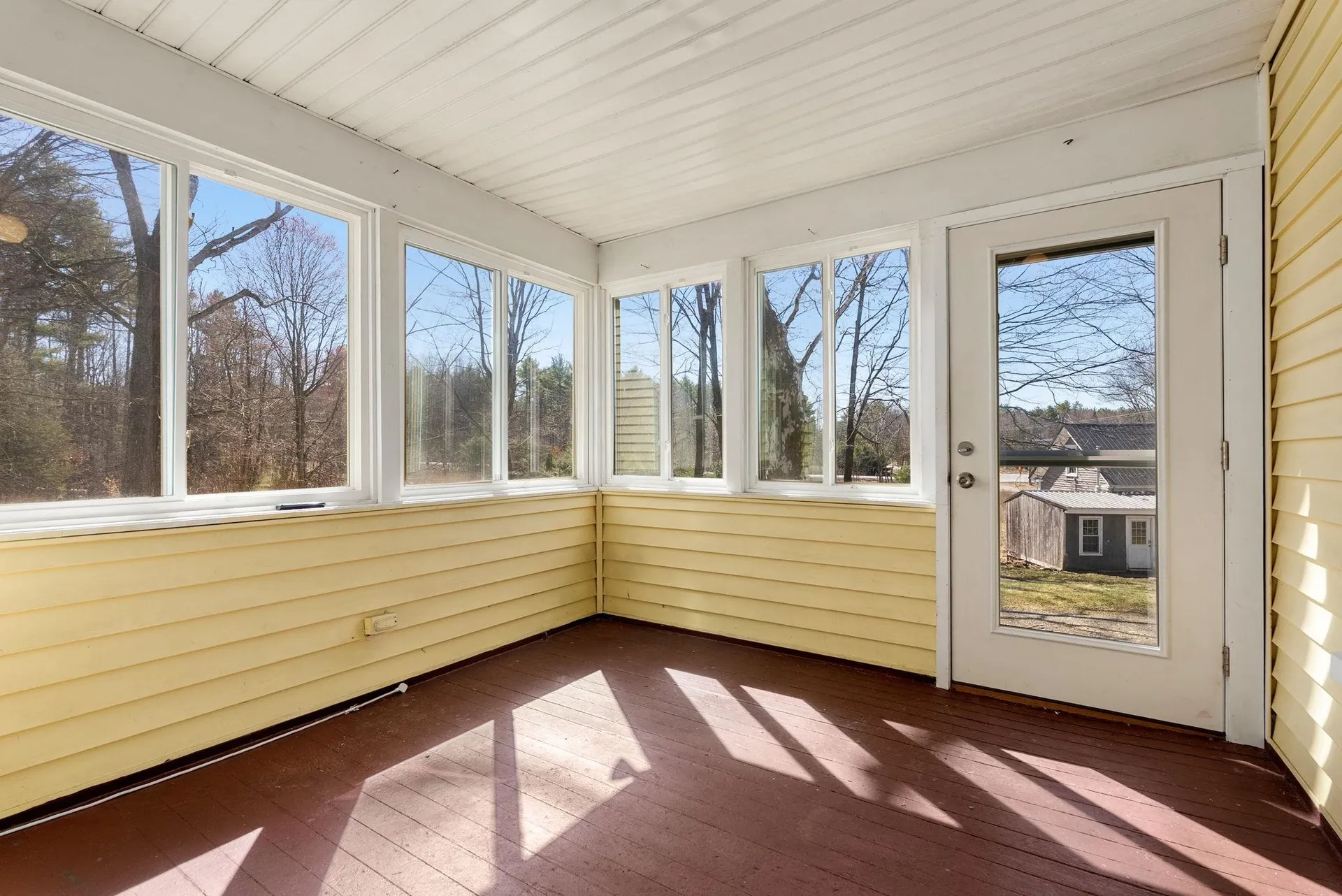 67 Demeritt Avenue Lee NH 03861