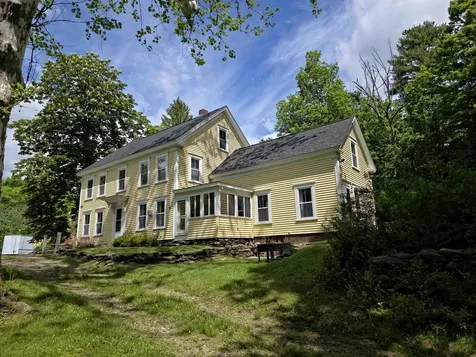 67 Demeritt Avenue Lee NH 03861