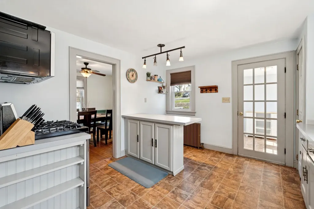 597 Central Street Manchester NH 03103