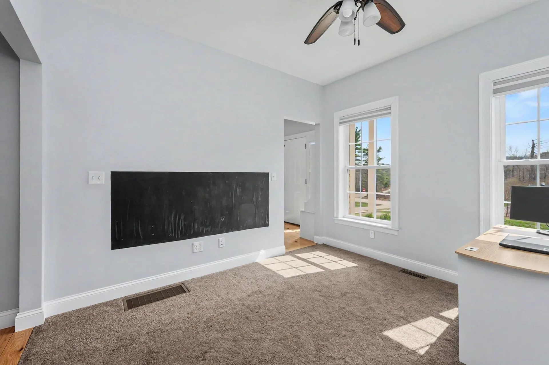 3 Jadyns Way Raymond NH 03077