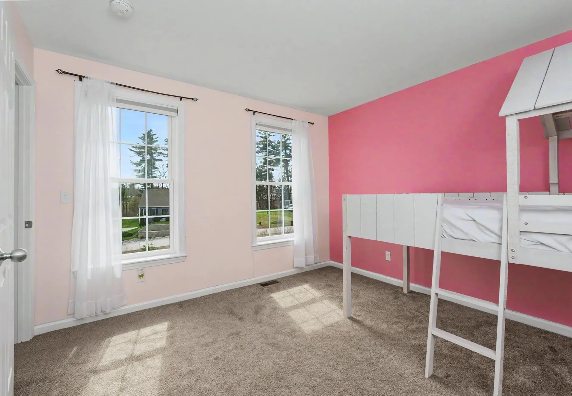 3 Jadyns Way Raymond NH 03077