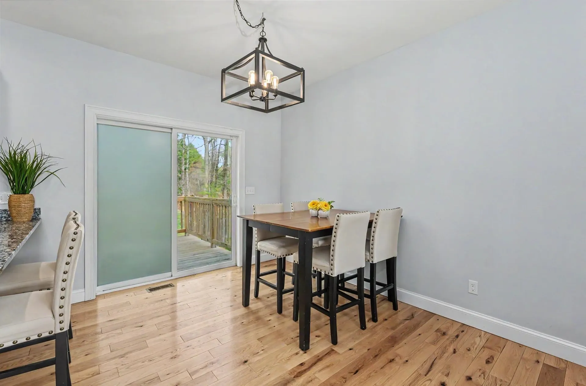 3 Jadyns Way Raymond NH 03077
