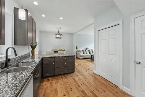 3 Jadyns Way Raymond NH 03077