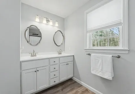 3 Jadyns Way Raymond NH 03077