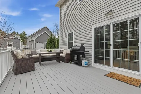 3 Hummingbird Lane Salem NH 03079