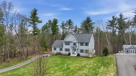 3 Hummingbird Lane Salem NH 03079