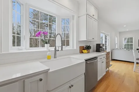 3 Hummingbird Lane Salem NH 03079