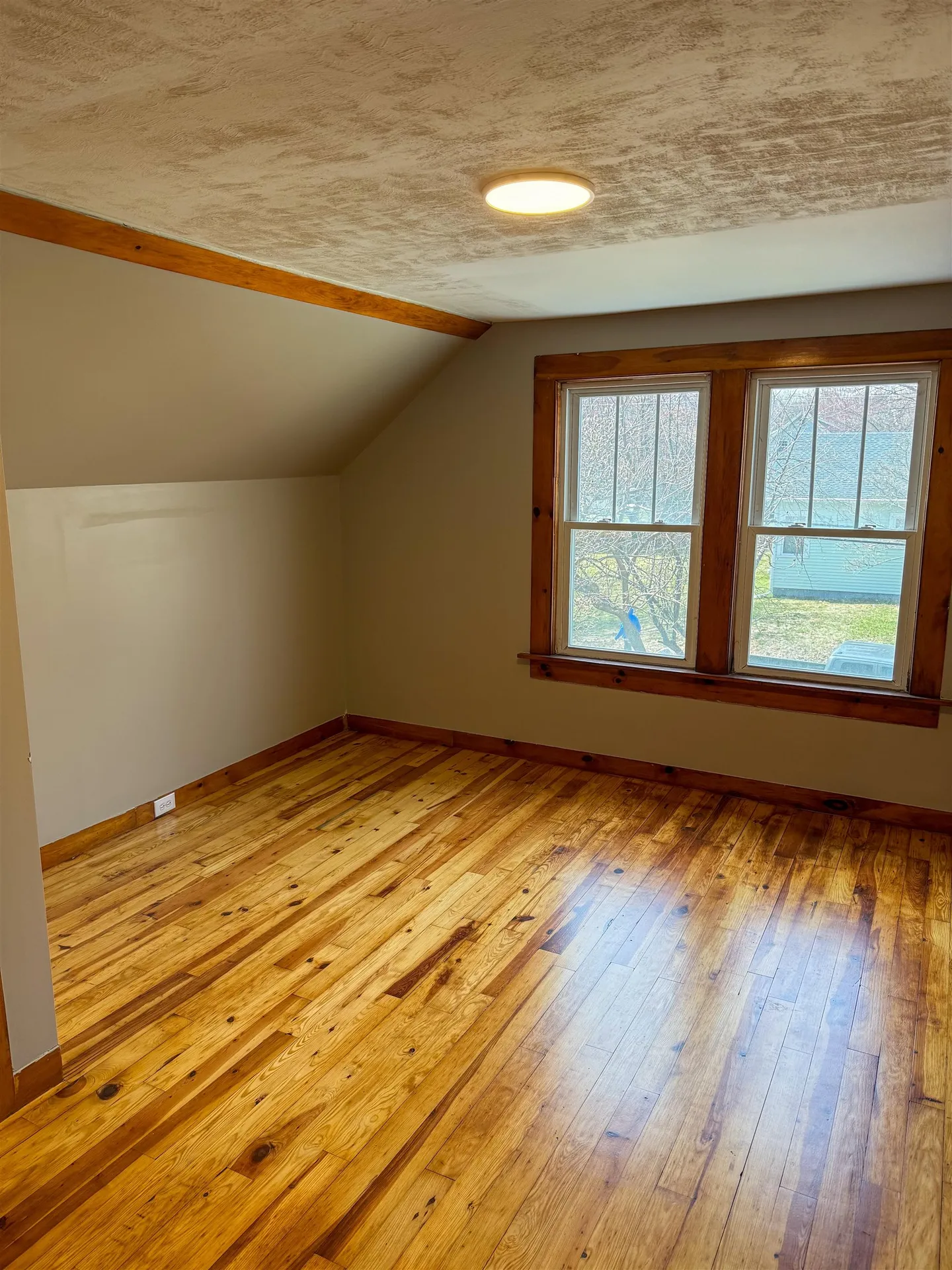 145 Elton Avenue Manchester NH 03103