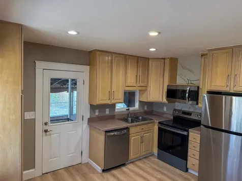 145 Elton Avenue Manchester NH 03103
