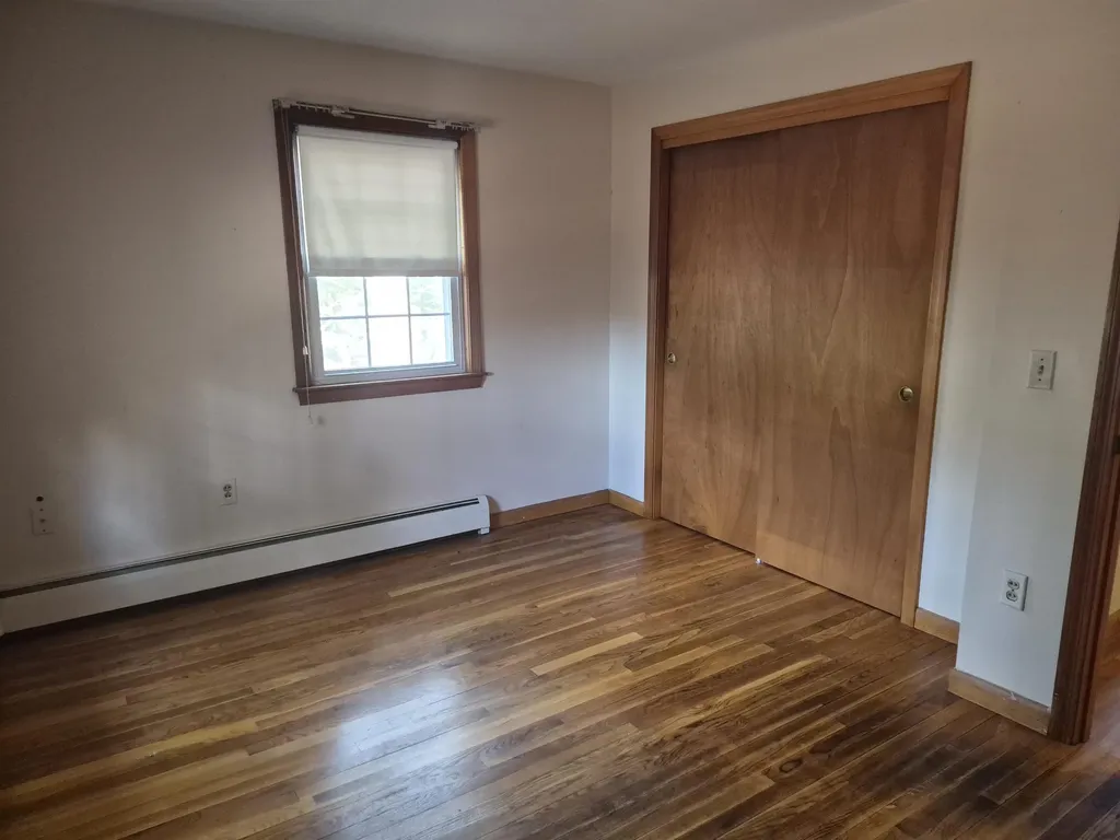 9 Moe Street Nashua NH 03062
