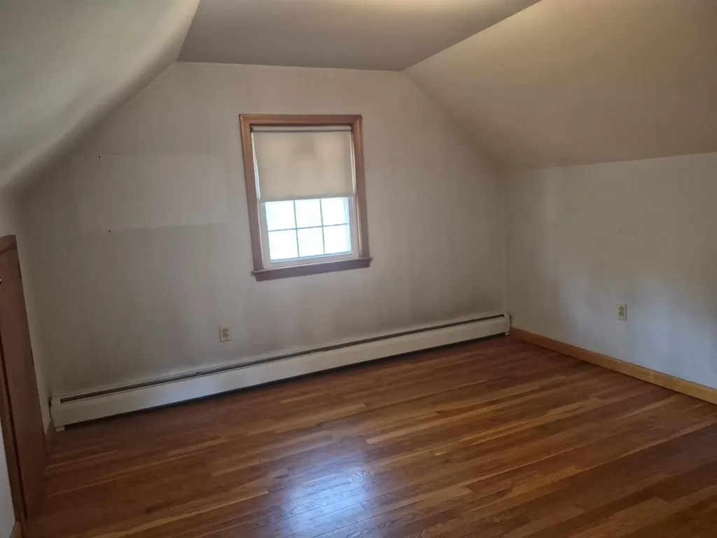 9 Moe Street Nashua NH 03062