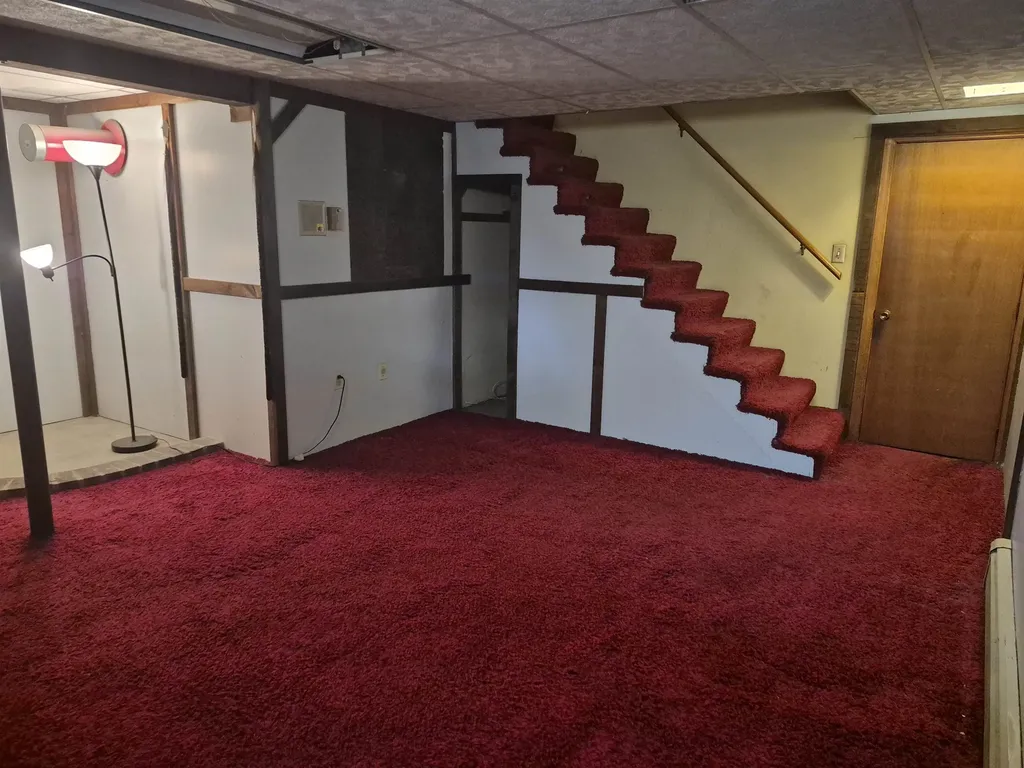 9 Moe Street Nashua NH 03062
