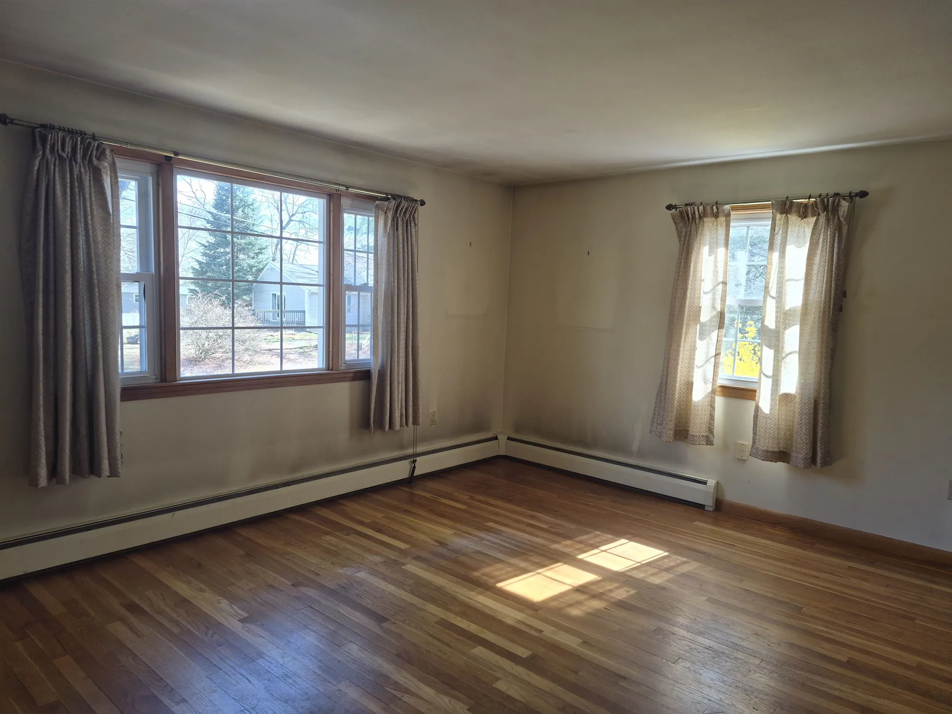 9 Moe Street Nashua NH 03062
