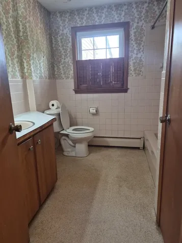 9 Moe Street Nashua NH 03062