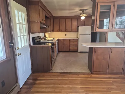 9 Moe Street Nashua NH 03062